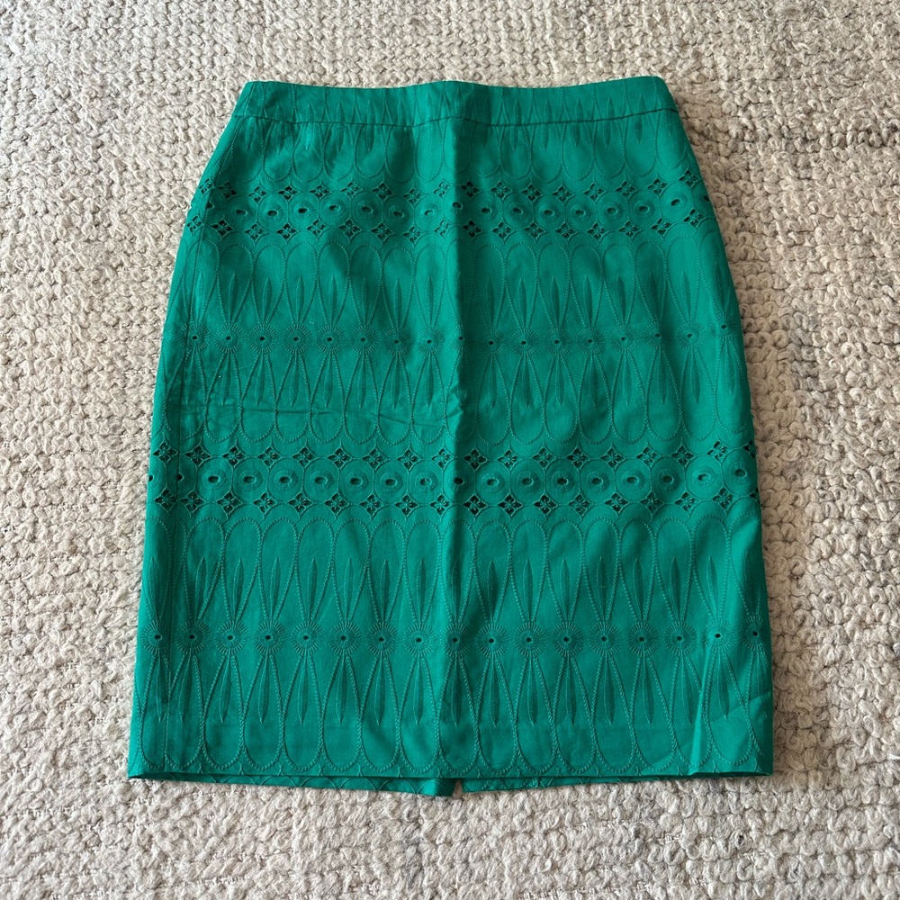 LOFT Green embroidered Pencil Skirt NWT